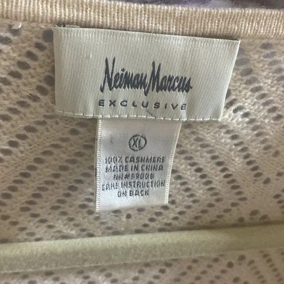 Neiman Marcus 100% Cashmere Lace Faux Wrap Beige Women’s Sweater Size XL - Picture 4 of 10